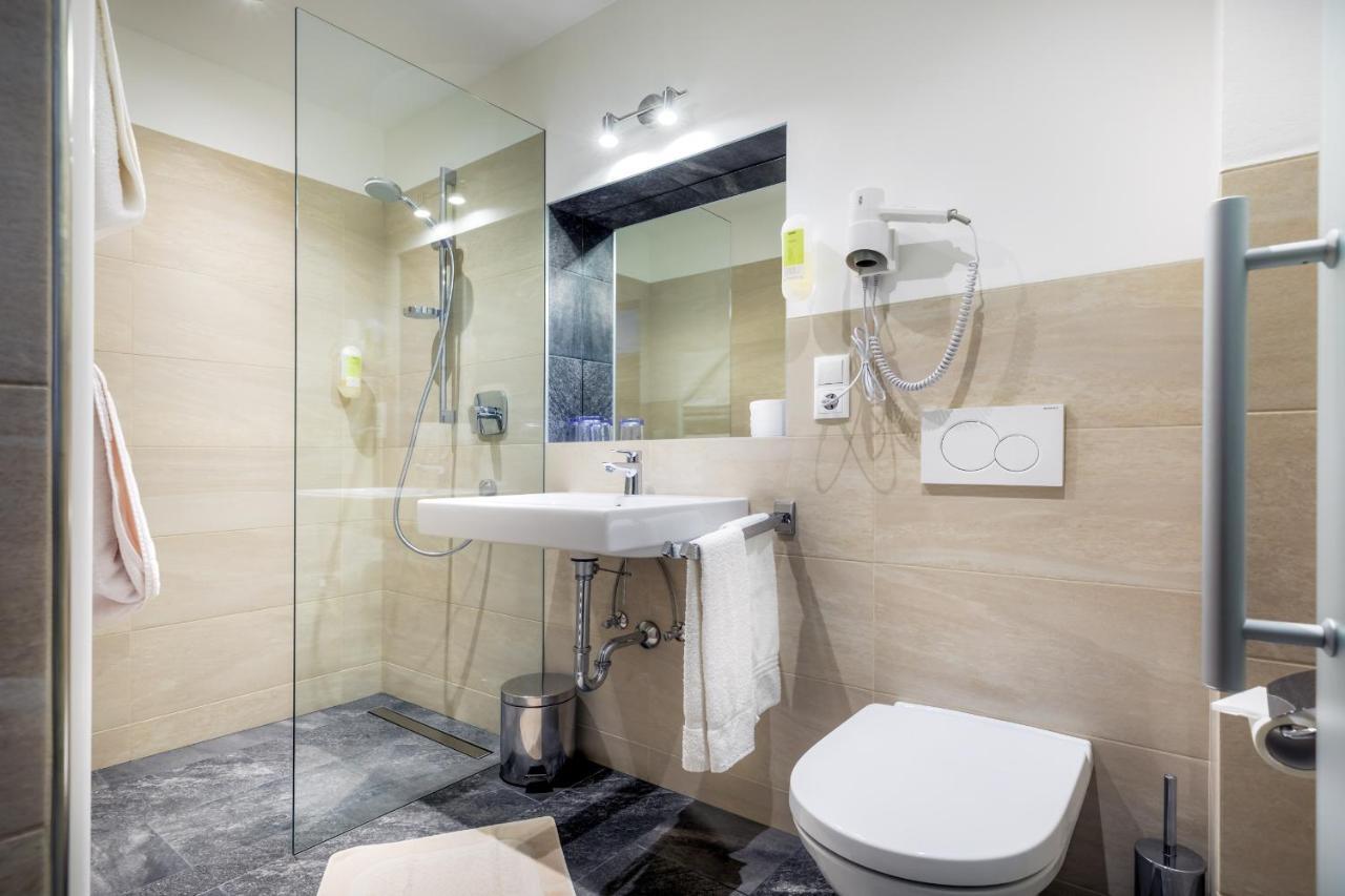Hotel Chavalatsch Tubre Ngoại thất bức ảnh